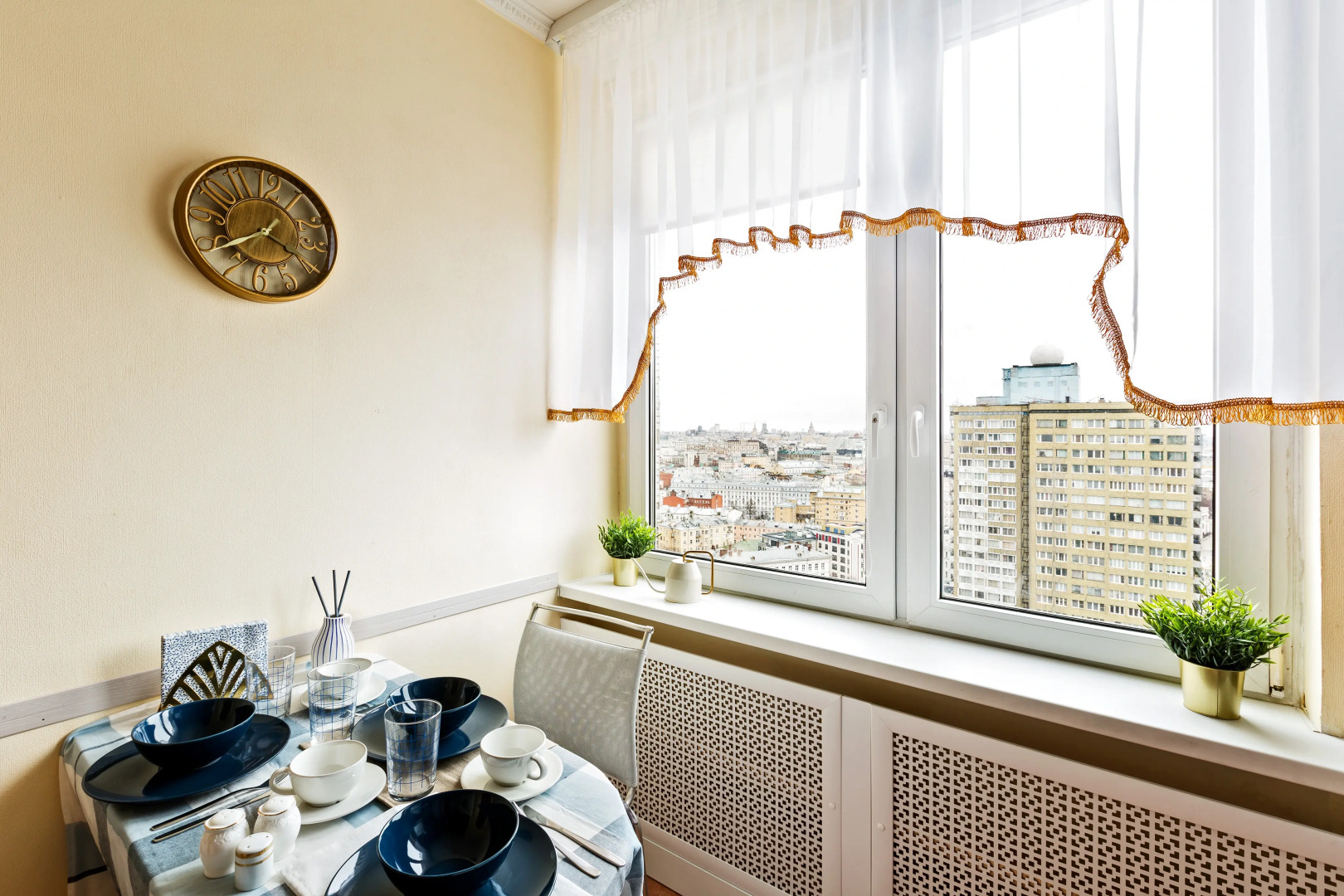 Great view on Kremlin 2 rooms apartment 23 floor