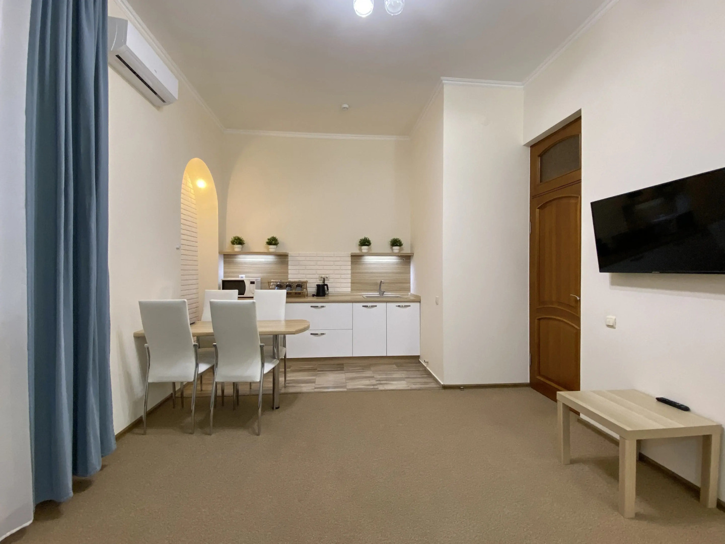 Отель Ирбис