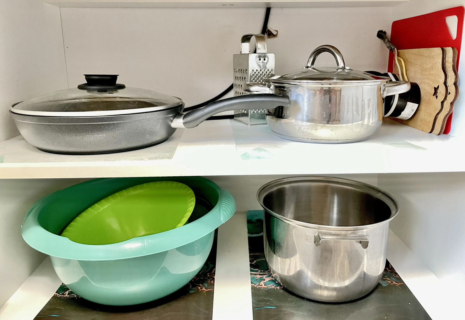 Двухкомнатная квартира сети "PanApartments" с панорамным видом на город