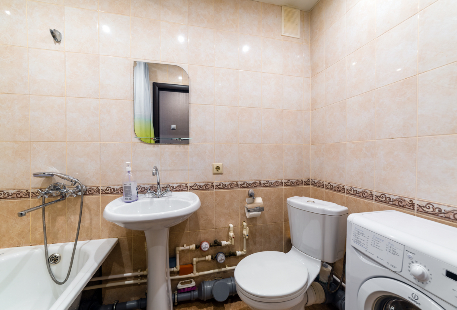 Апартаменты 2 Яр-сутки на Угличской 3