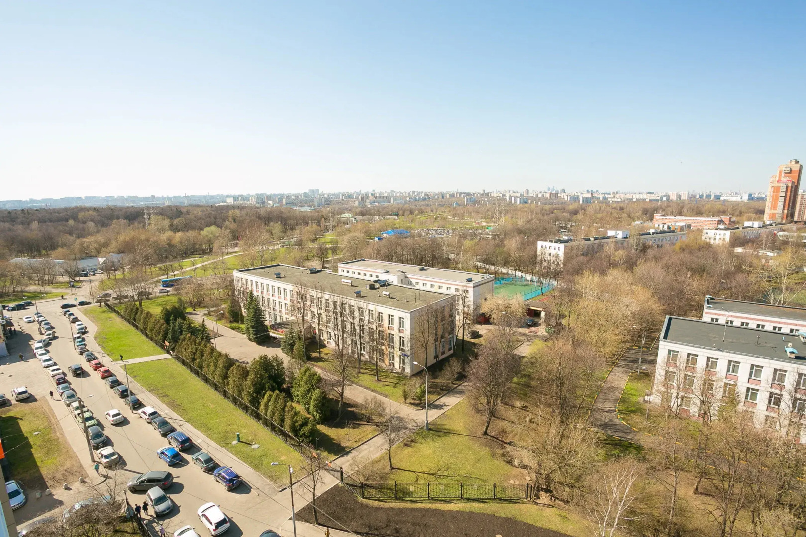 Апартаменты с 3 спальнями Oрехово (Дом у Парка)