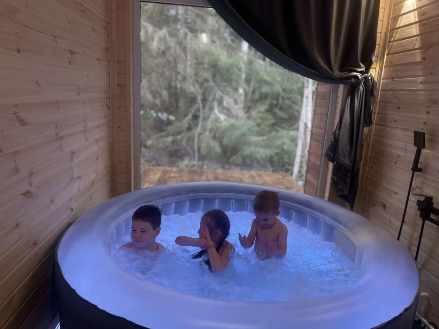 Частный дом на Ореховой улице 63 Джакузи Баня