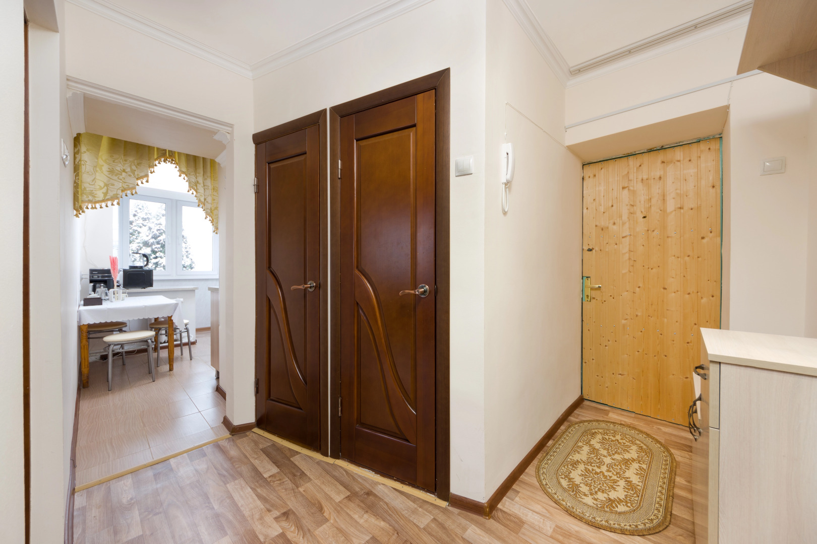 Квартира Двухкомнатная на Тельмана 5