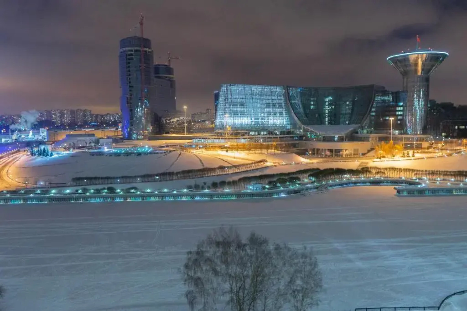 Апартаменты Студия с камином, деревом и видом на реку