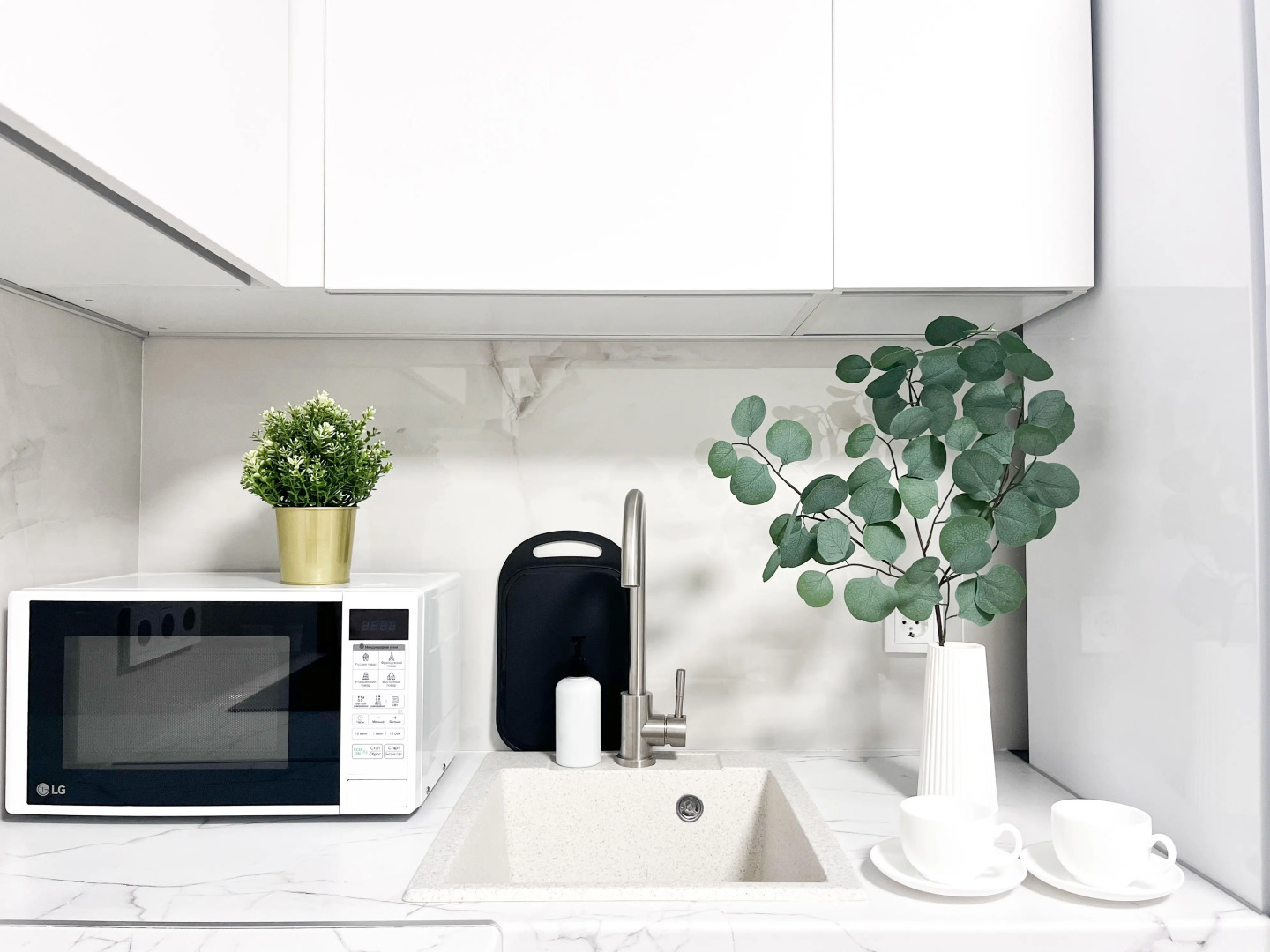 Апартаменты Шикарные с Лоджией для 4-х в Батайске