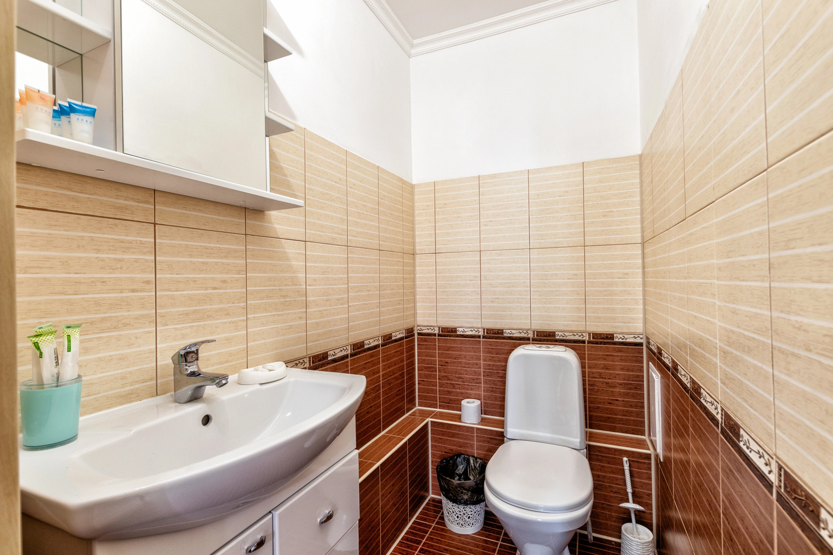 Апартаменты 2х комн.кв с 2мя кроватями и раскладным диваном на 23м этаже