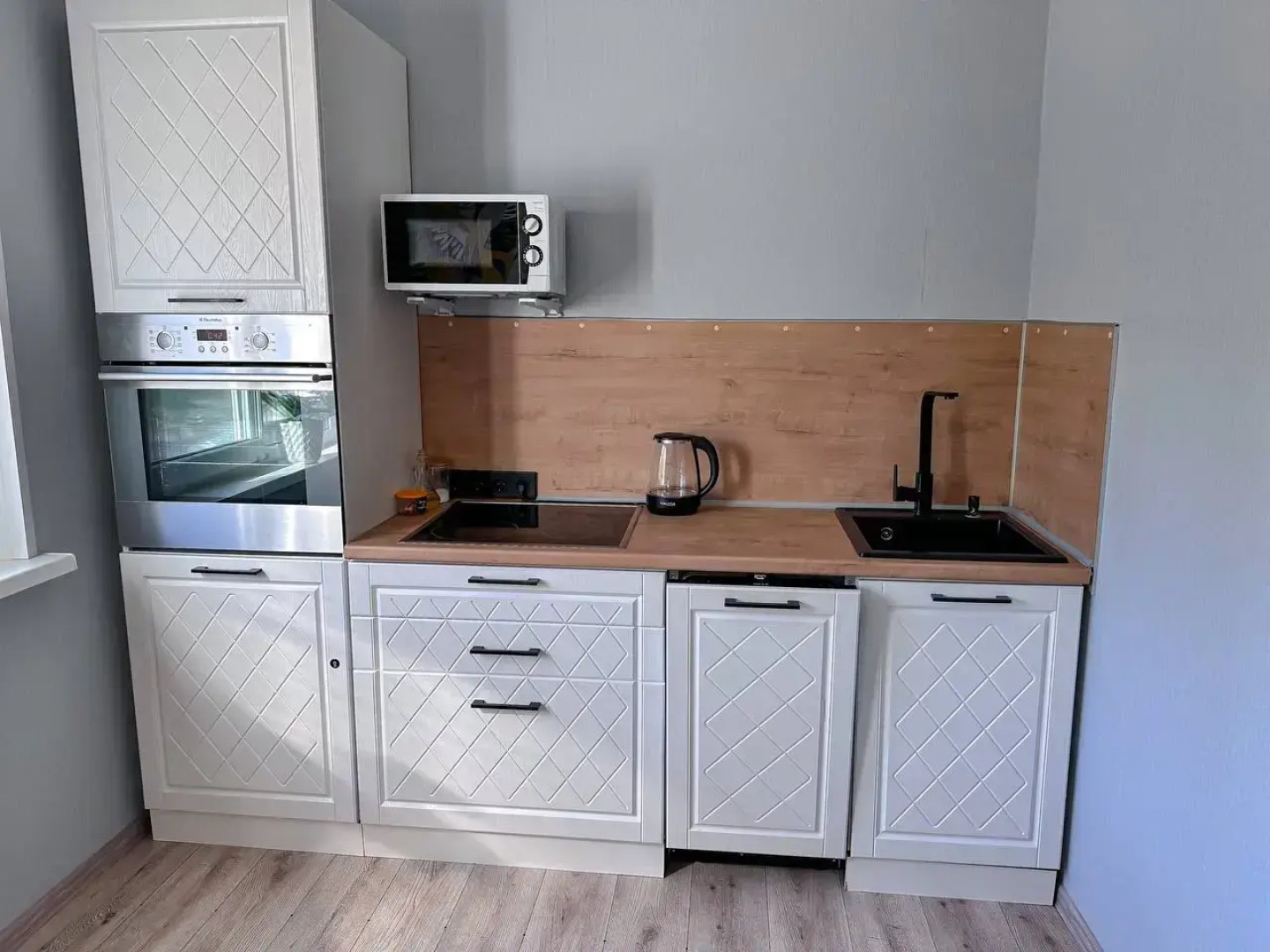 Квартира с двуспальной кроватью и круглосуточным заселением сеть Как дома