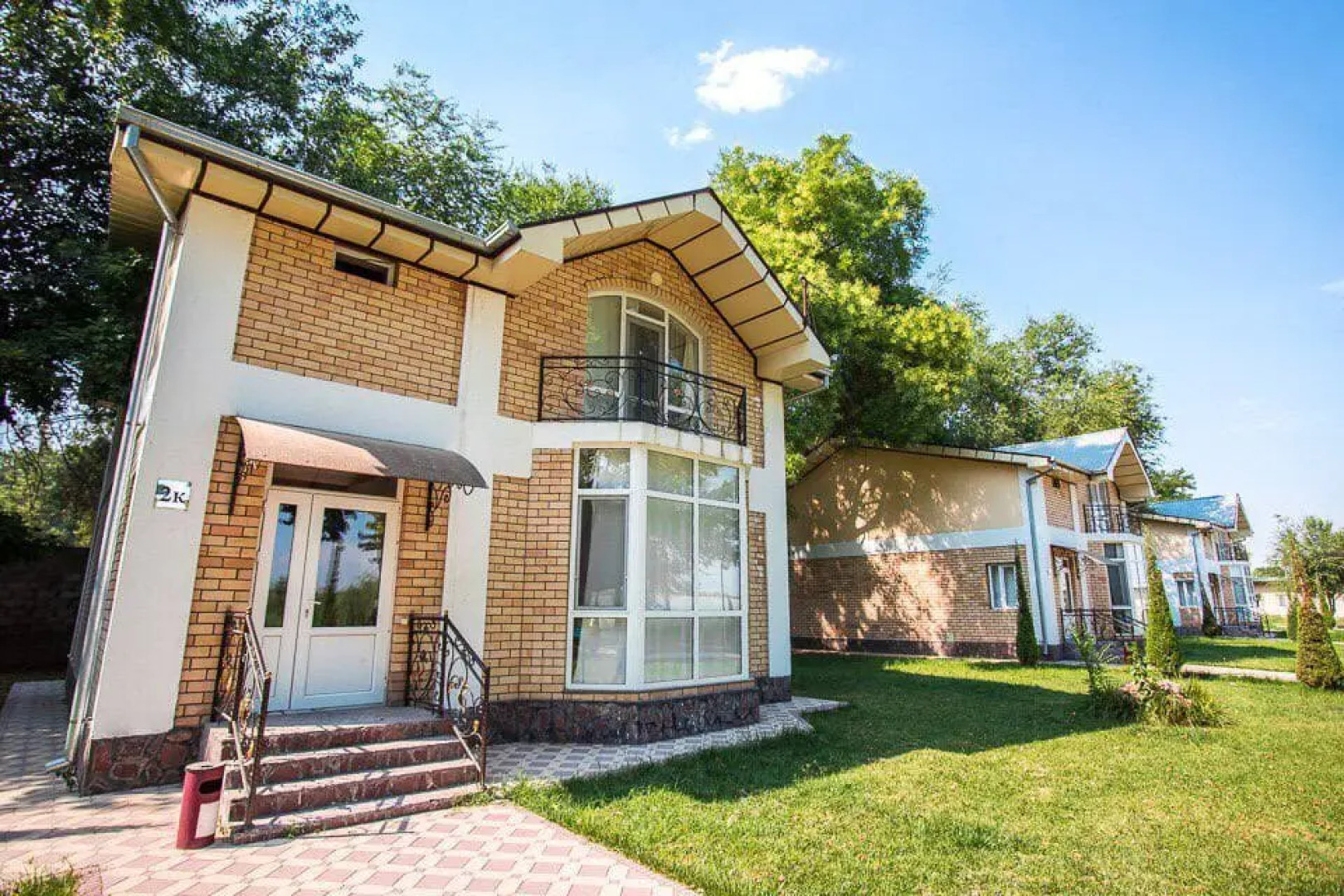 Курортный отель Usmon Ota