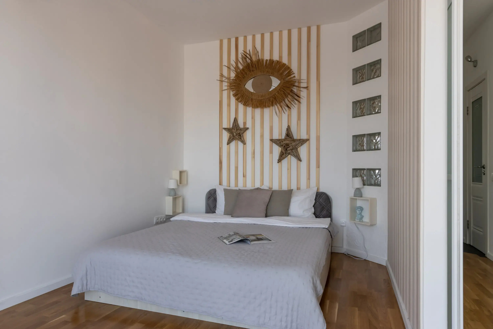 Квартира Geometry of light