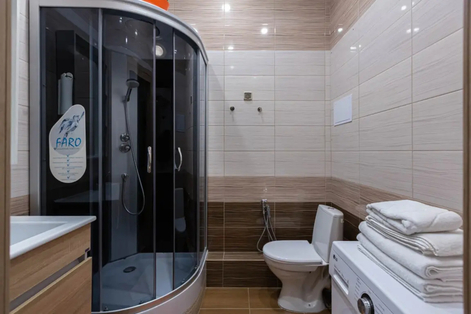 АПАРТАМЕНТЫ REHOME24 на 21 этаже с балконом