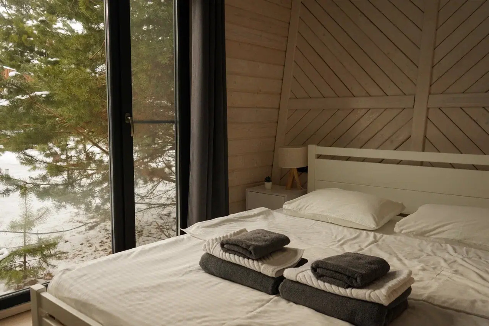 Глэмпинг Хвоя