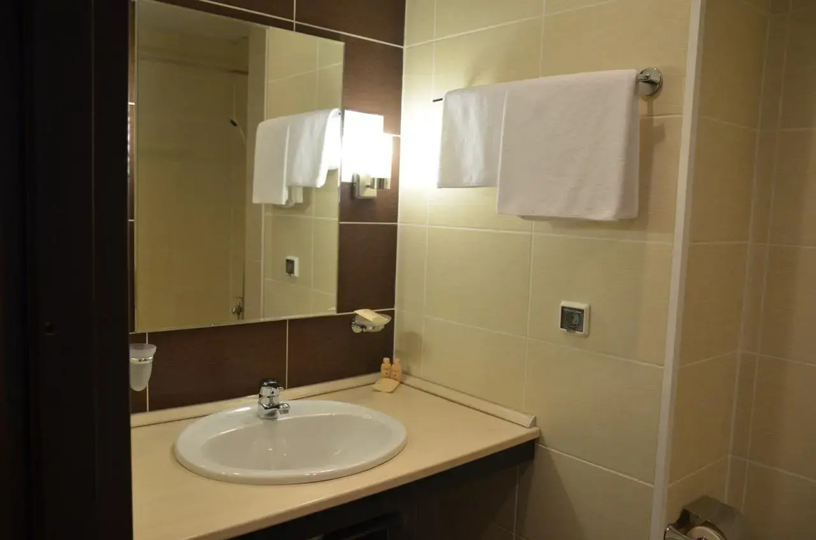 Отель Атриум