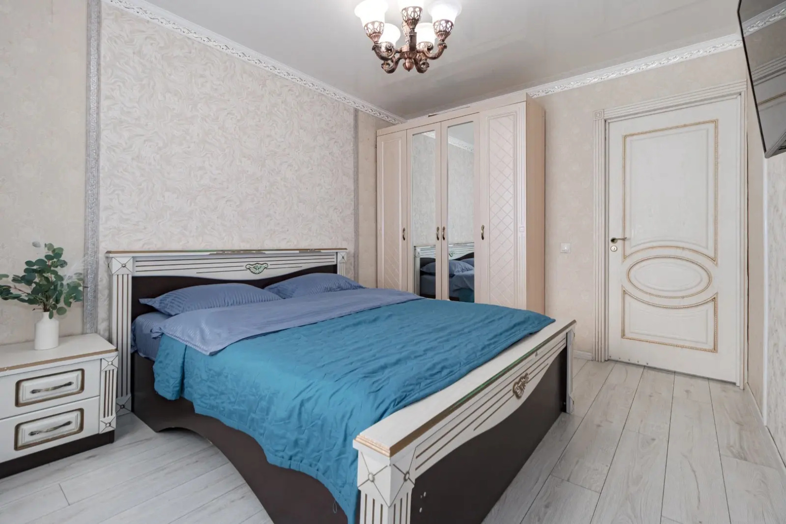 Квартира уютная полноценная двухкомнатная