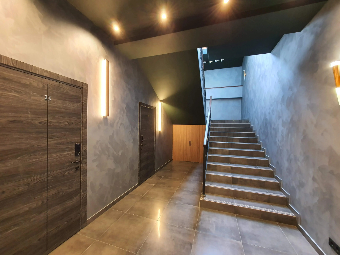 Апартаменты Студия с Панорамным Видом на Защитников Кавказа 114