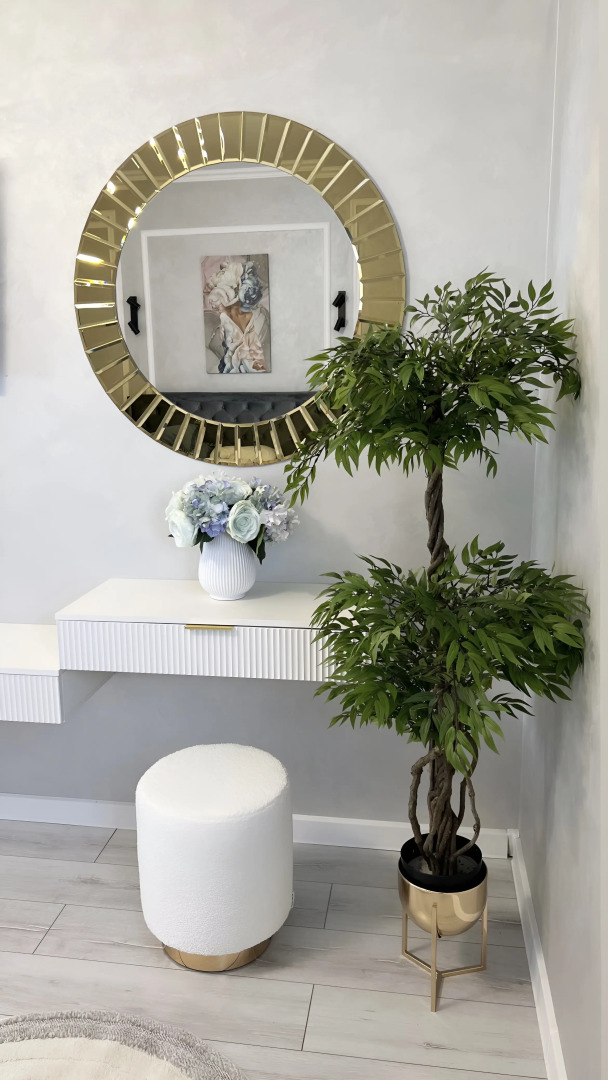 Апартаменты у нарзанной галереи напротив парка