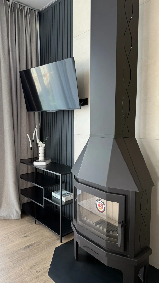 Частный дом Большой Панорамный у реки с сауной и камином