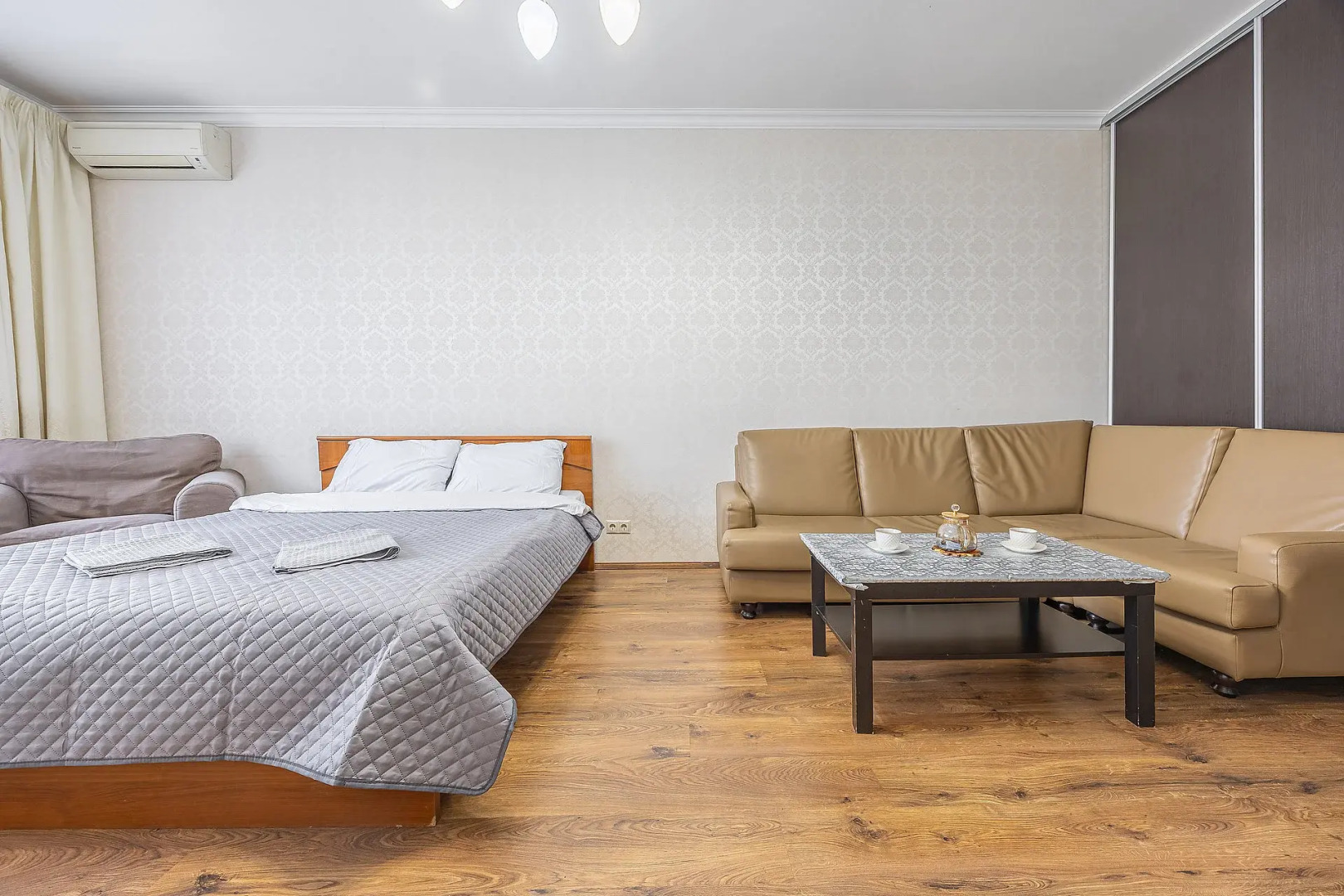 Апартаменты Top House Студеная 68А