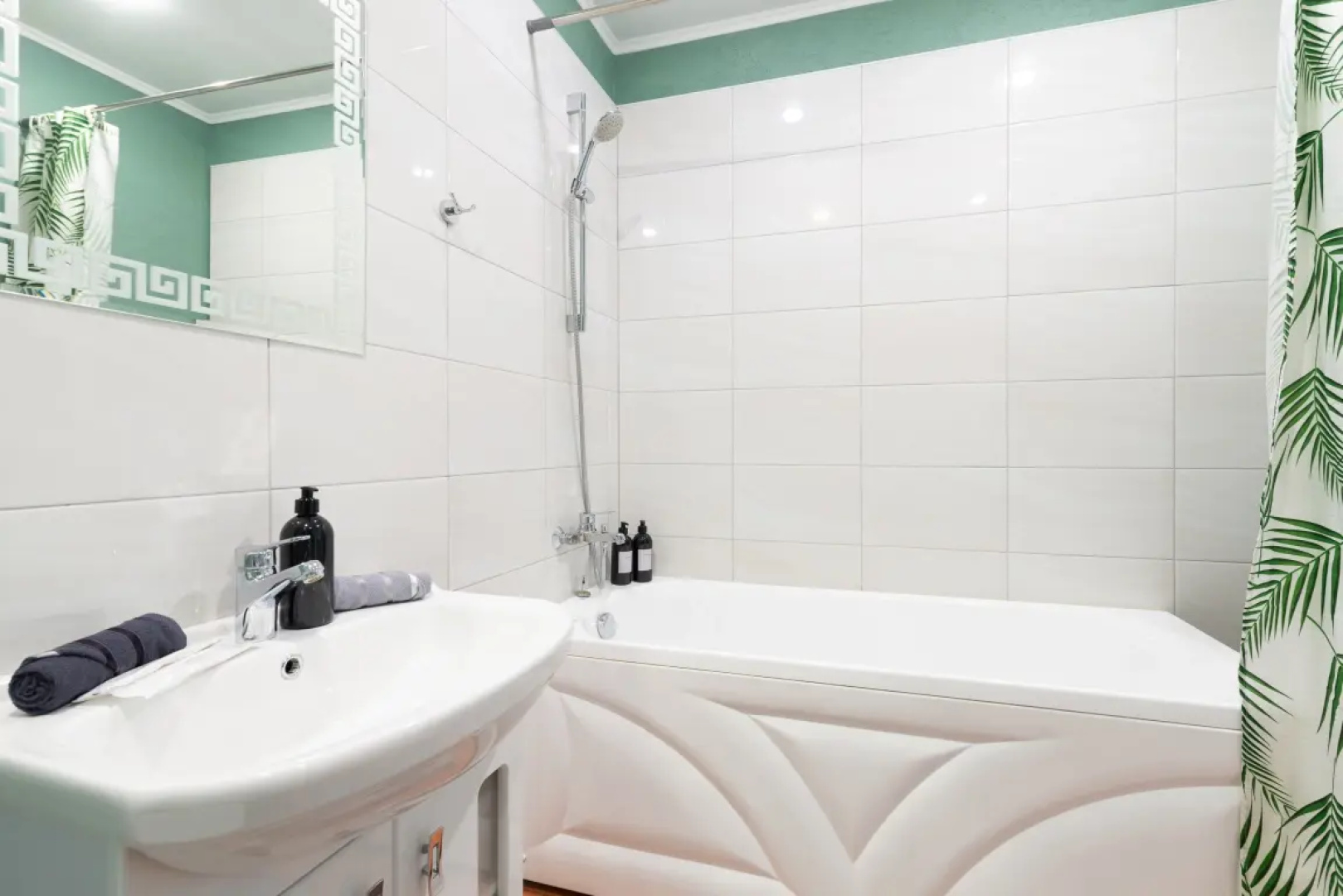 Апартаменты Novin House Contrast Home