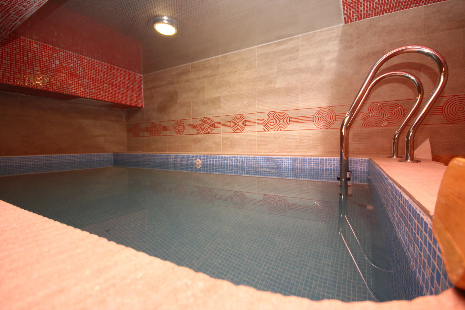 Отель California