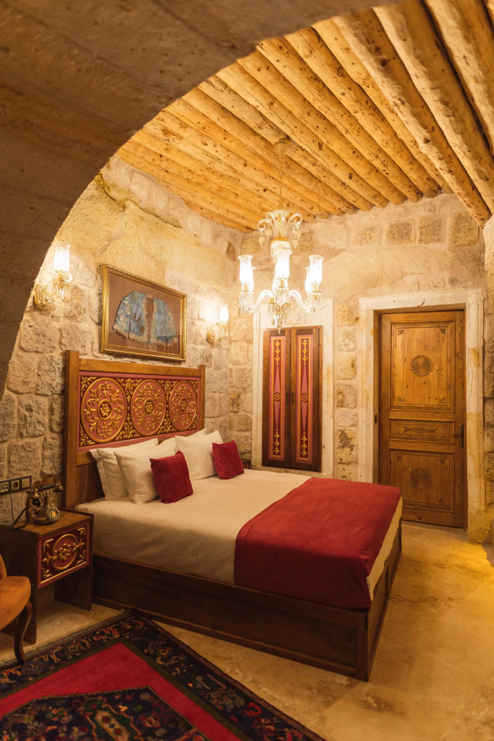 Отель Solo Cave Suites