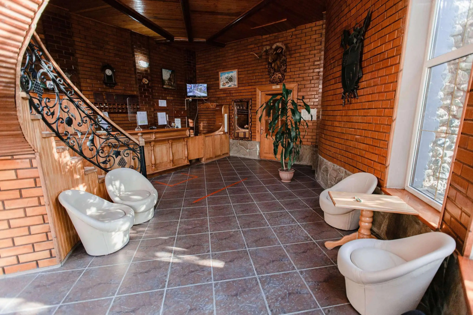 Отель Форт Эврика