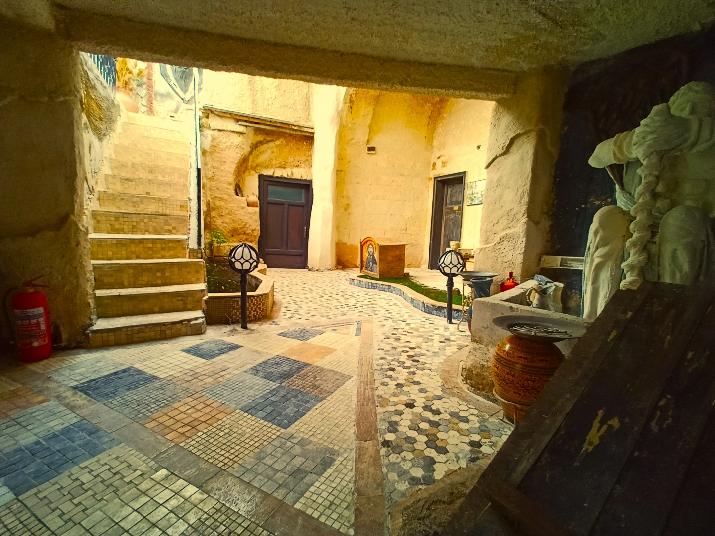 Отель Stone Age