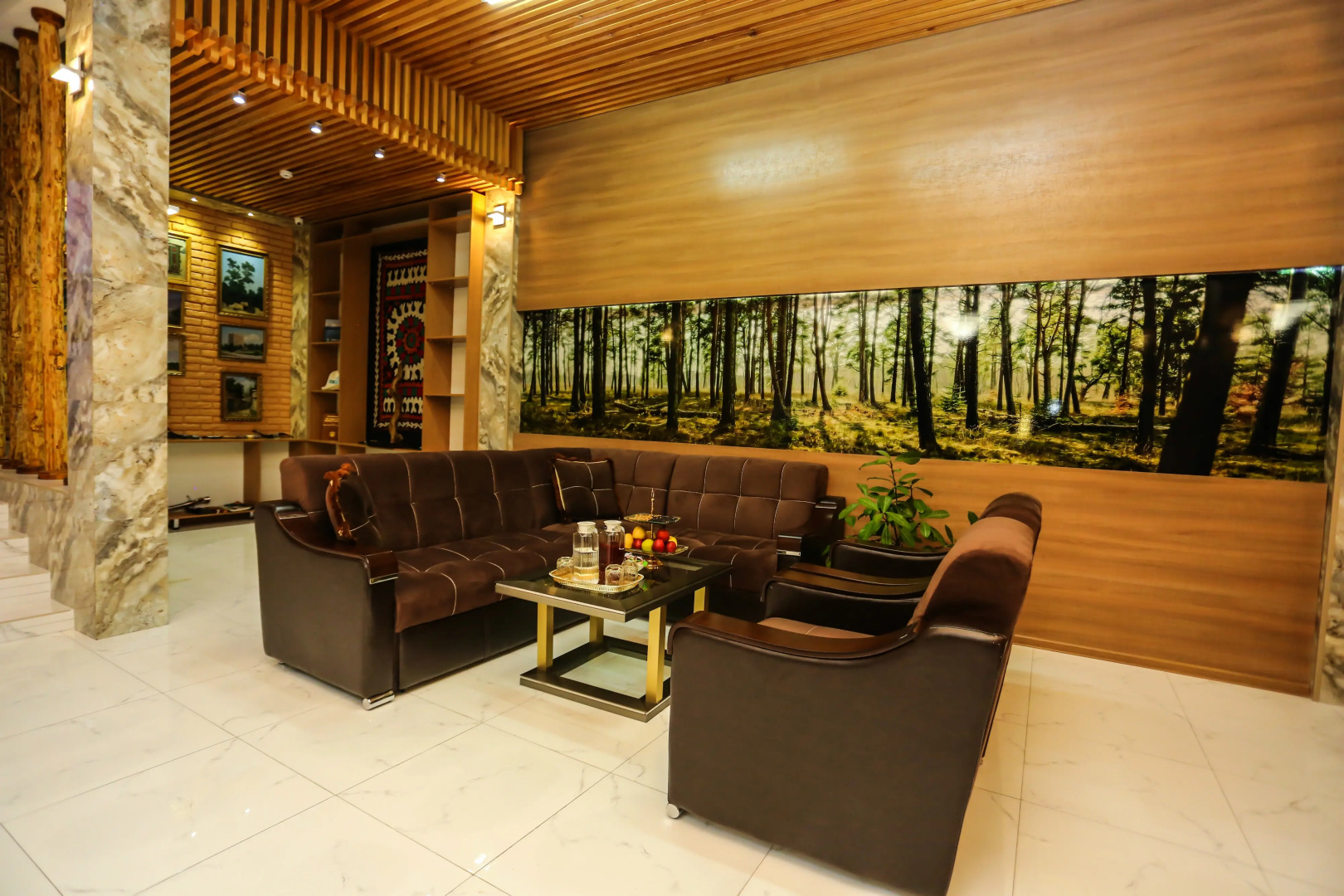 Отель Ромиш