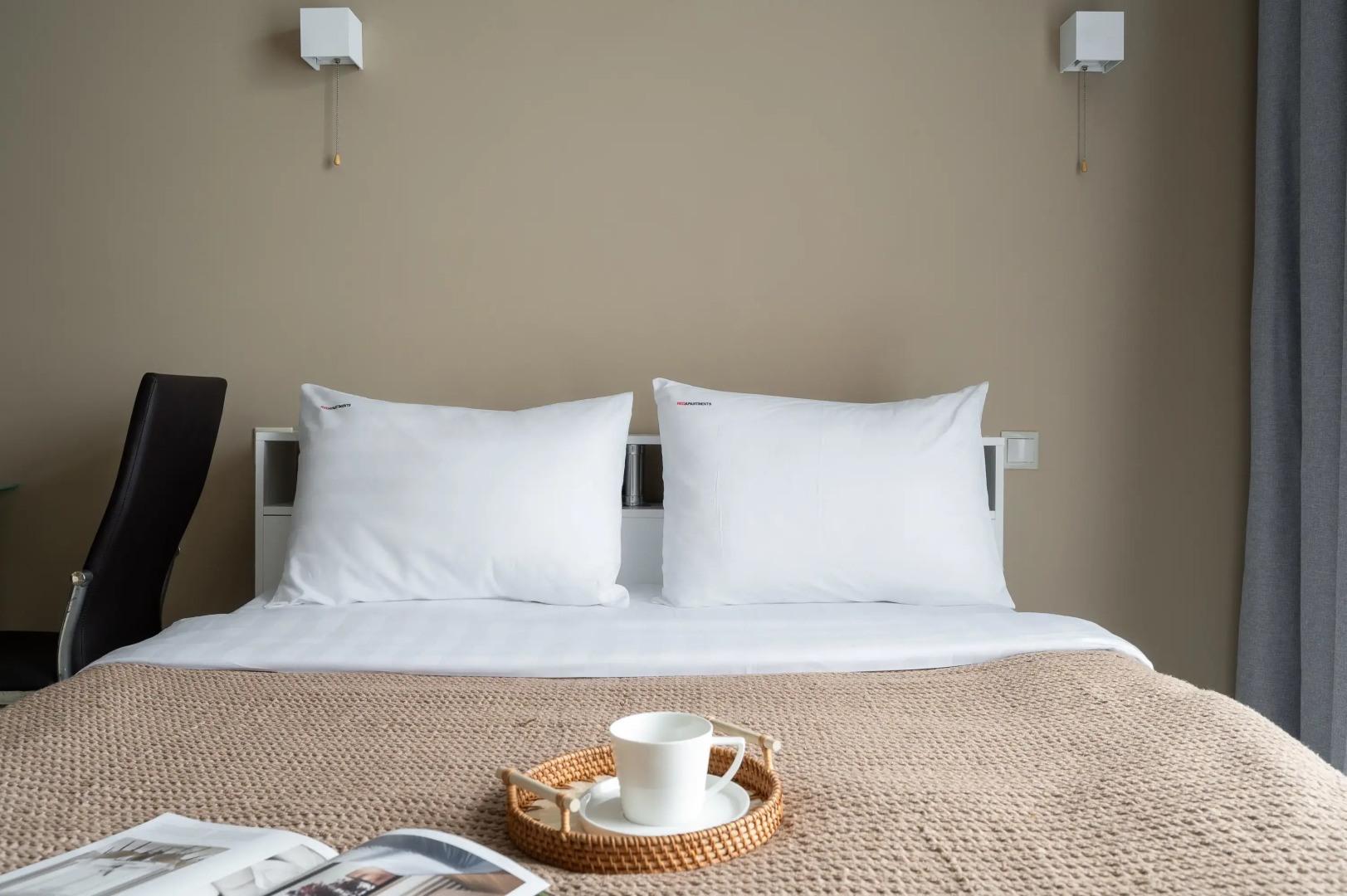 Апартаменты Red Apartments Арт Лайт Розен