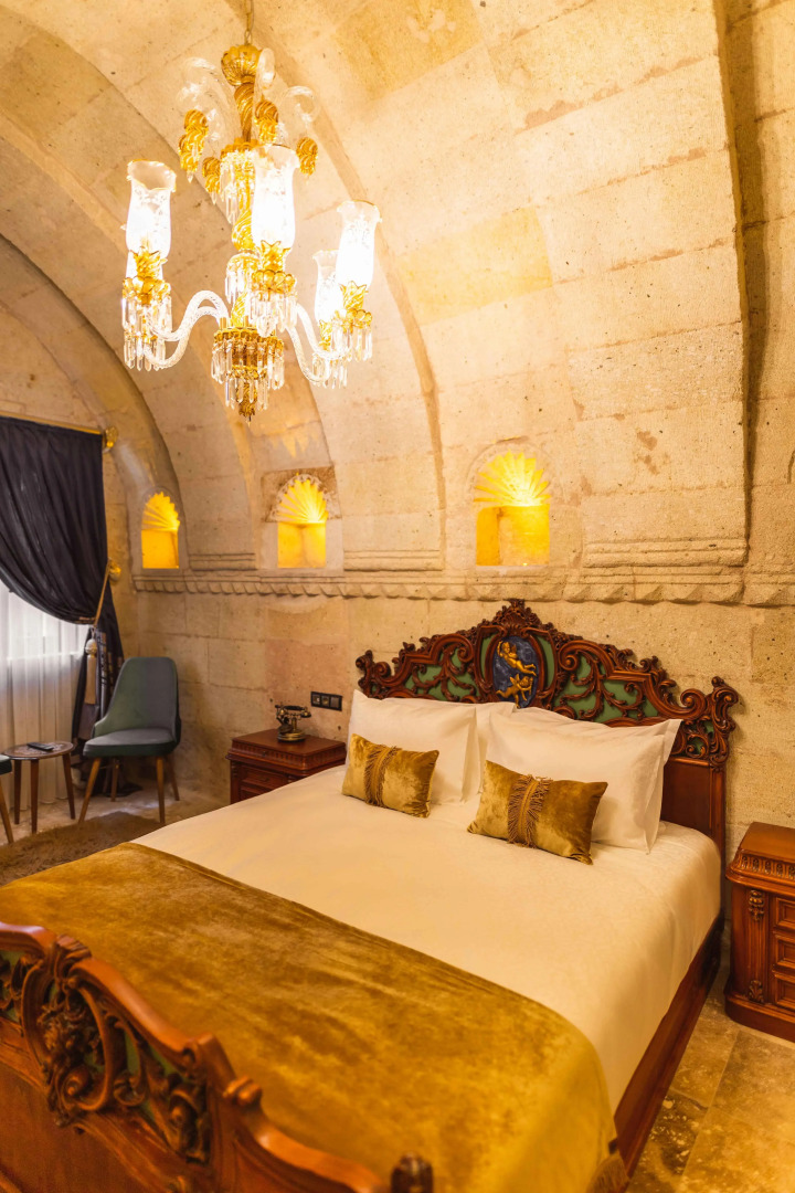 Отель Solo Cave Suites