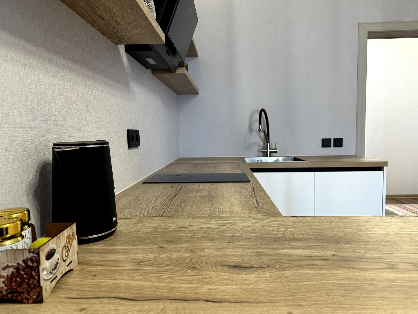 Аппартаменты "Эленика" двухкомнатная квартира в Махачкале с видом на озеро и мечеть