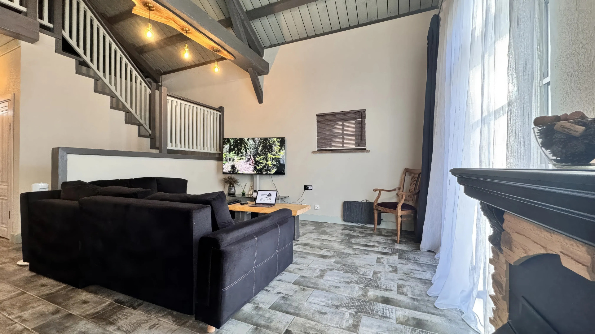 Частный дом коттедж у пристани в центре города