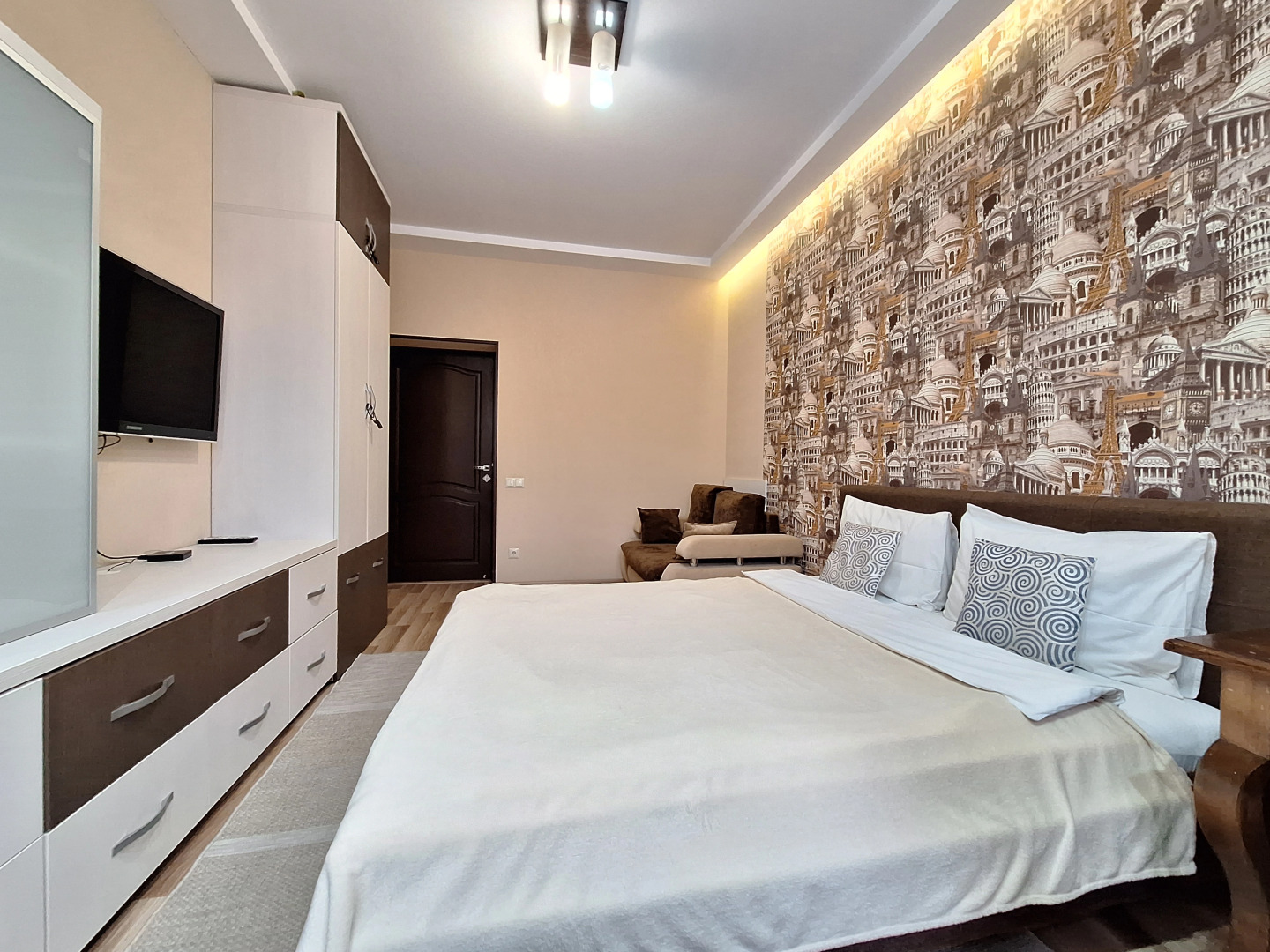 Апартаменты Стильная 3-ком квартира в центре