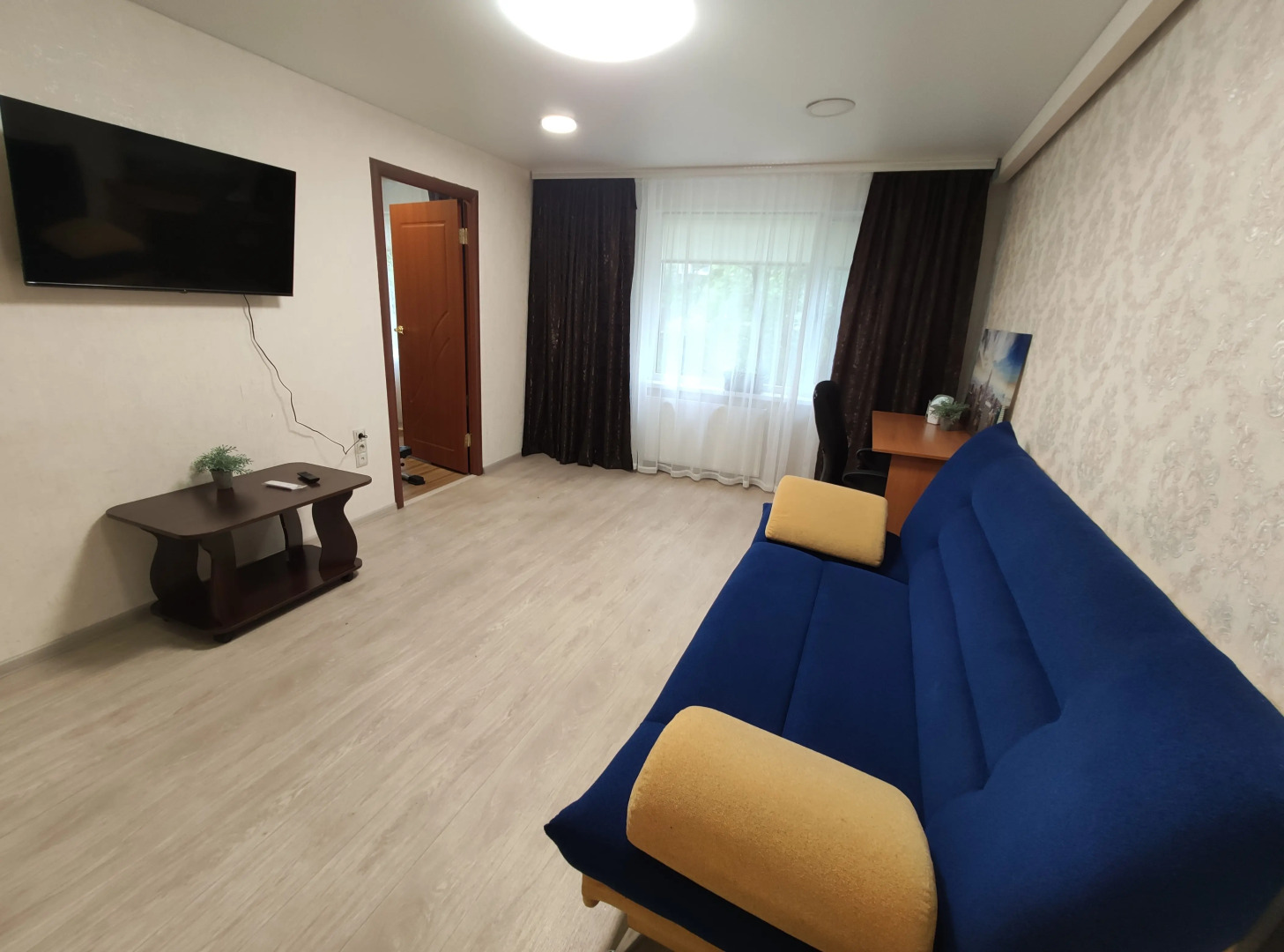 Квартира Трёхкомнатная на Семёновском Озере