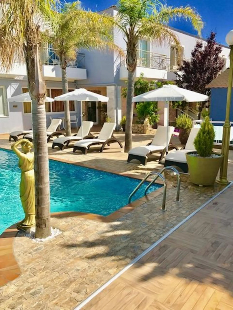 Отель Paradice Luxury Suites