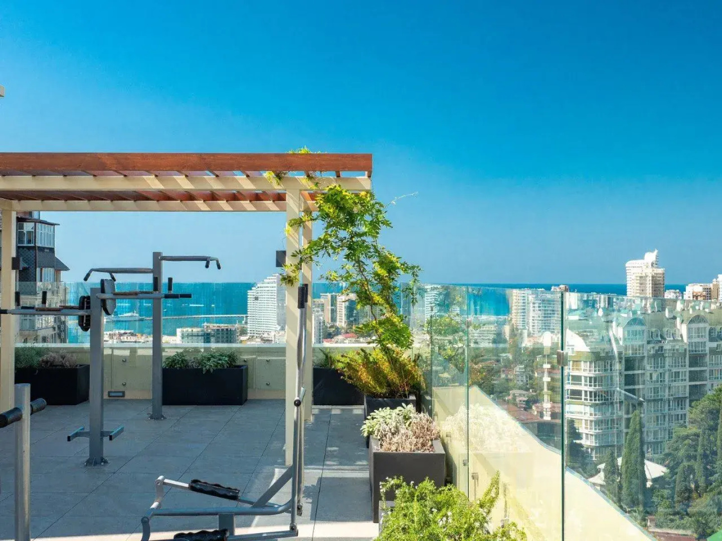 Апартаменты ЖК Метрополь у парка Дендрарий с бассейном