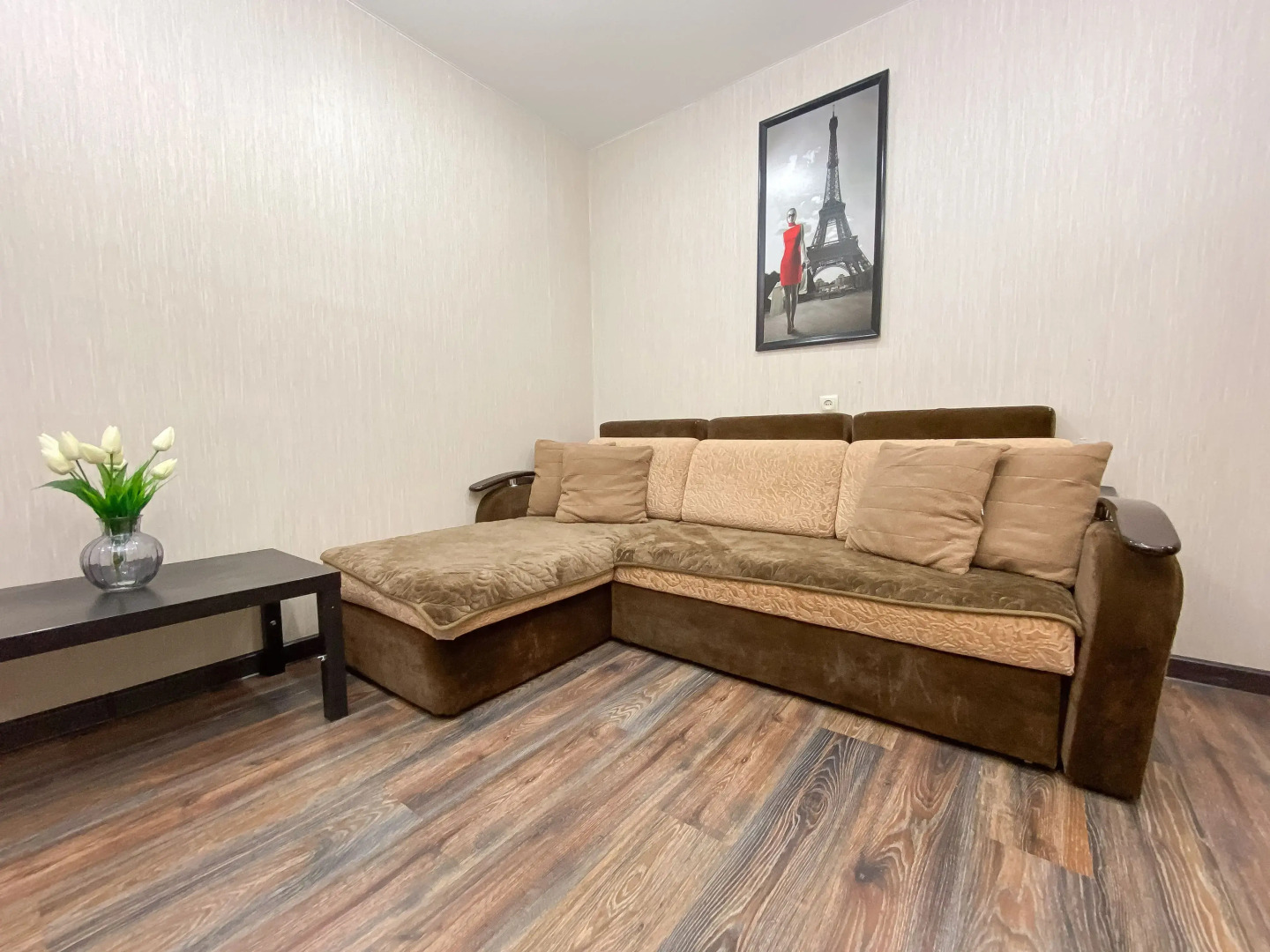 Апартаменты в спальном районе у кинотеатра Луна