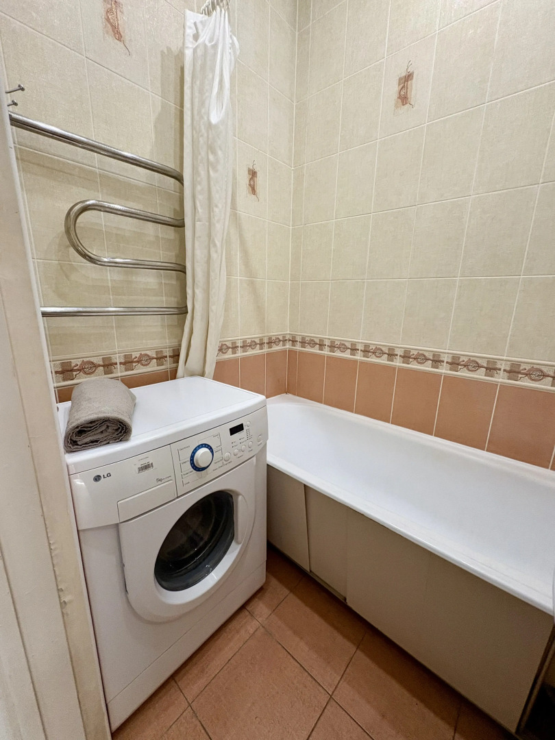 Квартира 2-к напротив вокзала в историческом доме