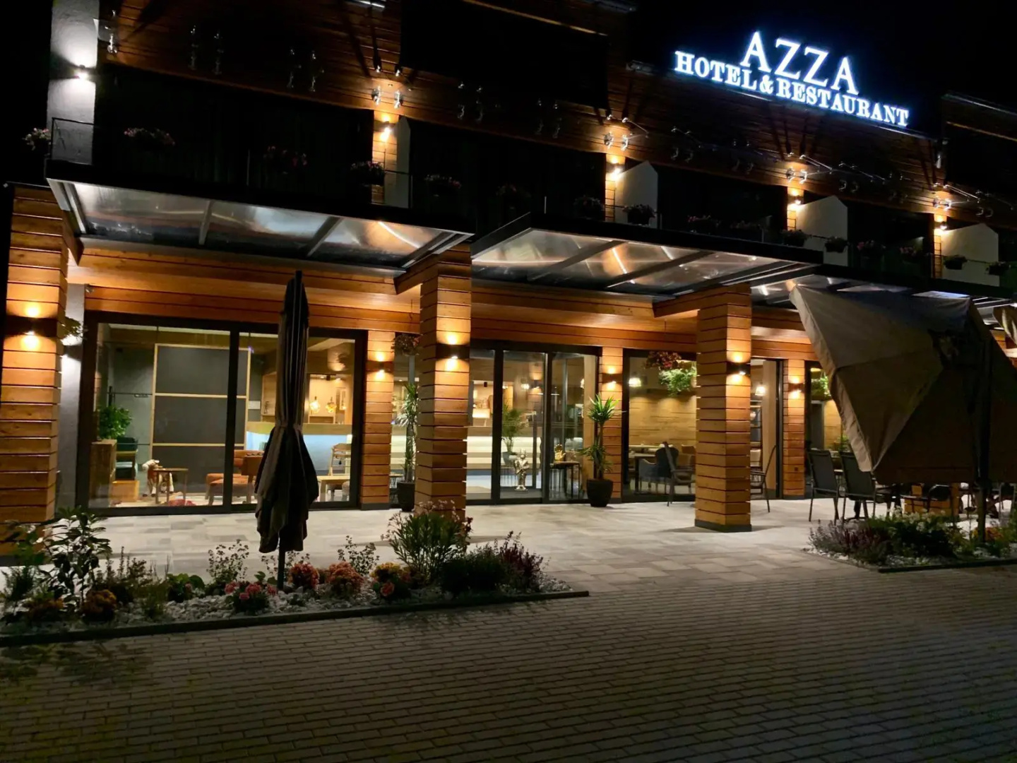 AZZA Hotel & Restaurant
