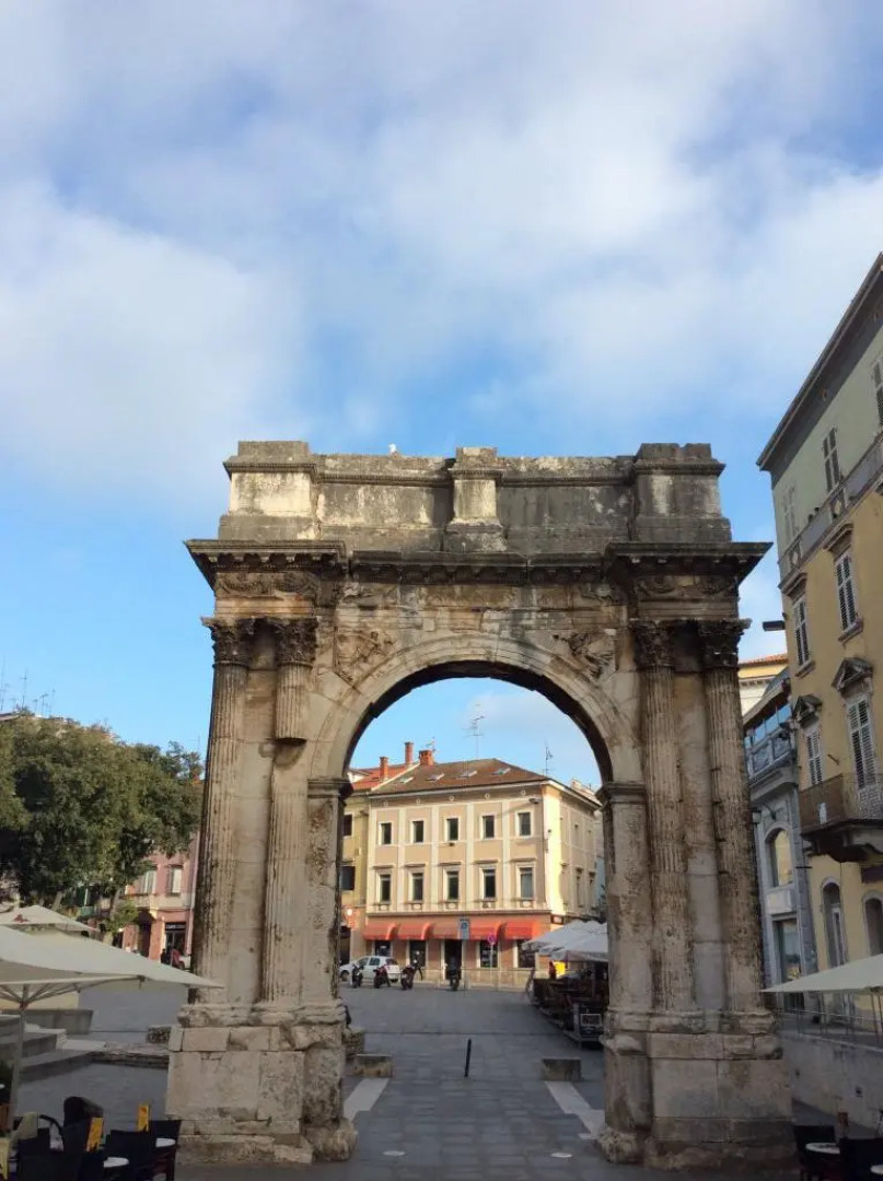 Вилла Lovely Stone with Private Garden and Terrace