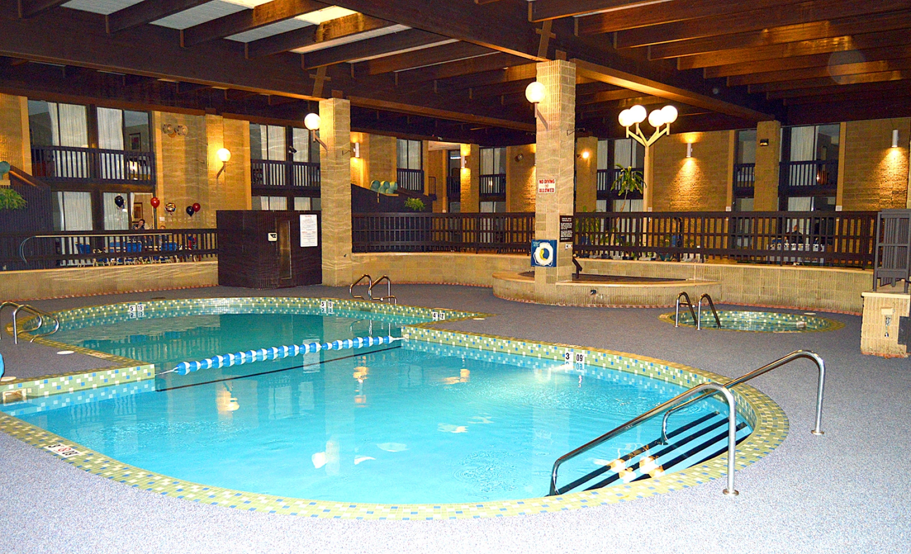Отель Ramada Hotel & Conference Center
