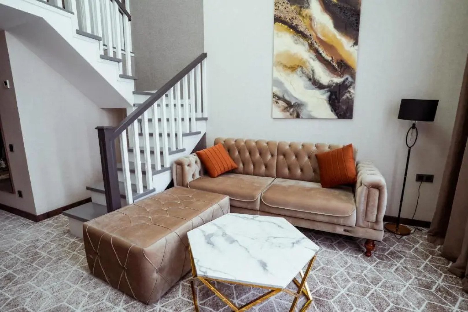 Отель Tauke Khan Plaza