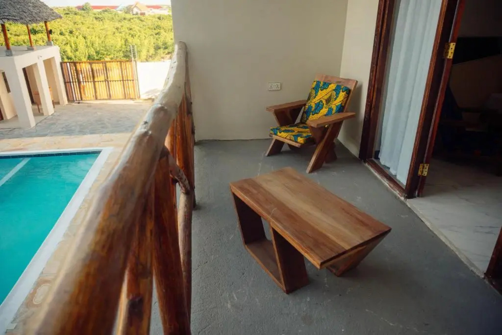 Отель Ocean Breeze