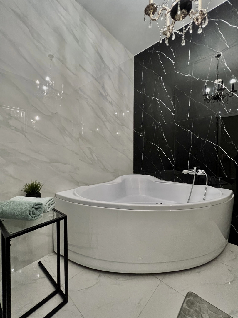 Апартаменты 3х комнатные Vip Репина 4 Центр