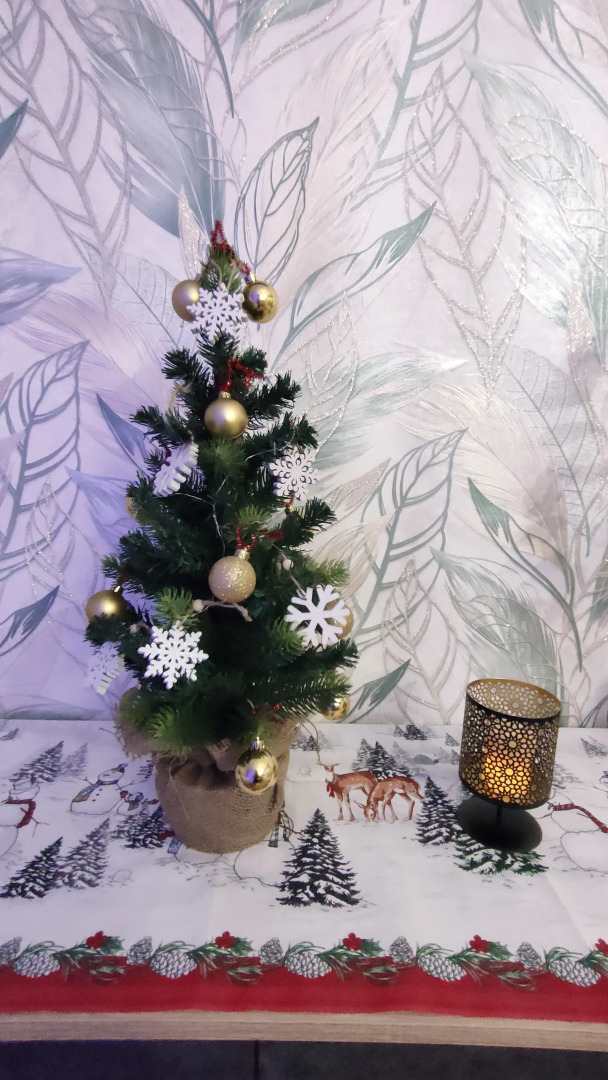 Квартира Новая Cовременная Cтудия с Видом на Рощу