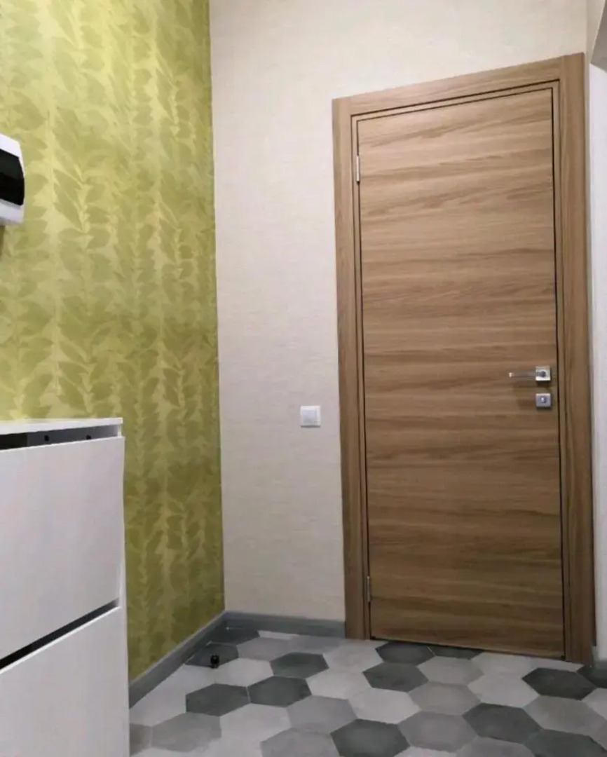 Квартира с современным ремонтом в новостройке