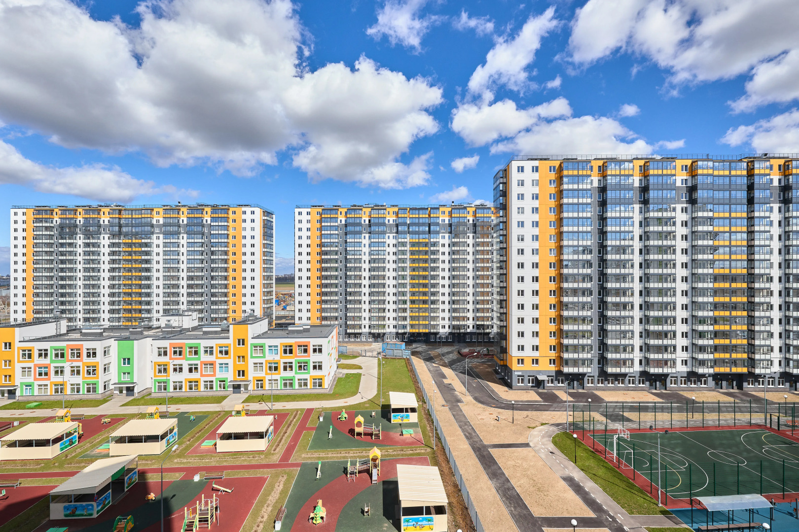 Апартаменты бульваре Десантника Вадима Чугунова 3