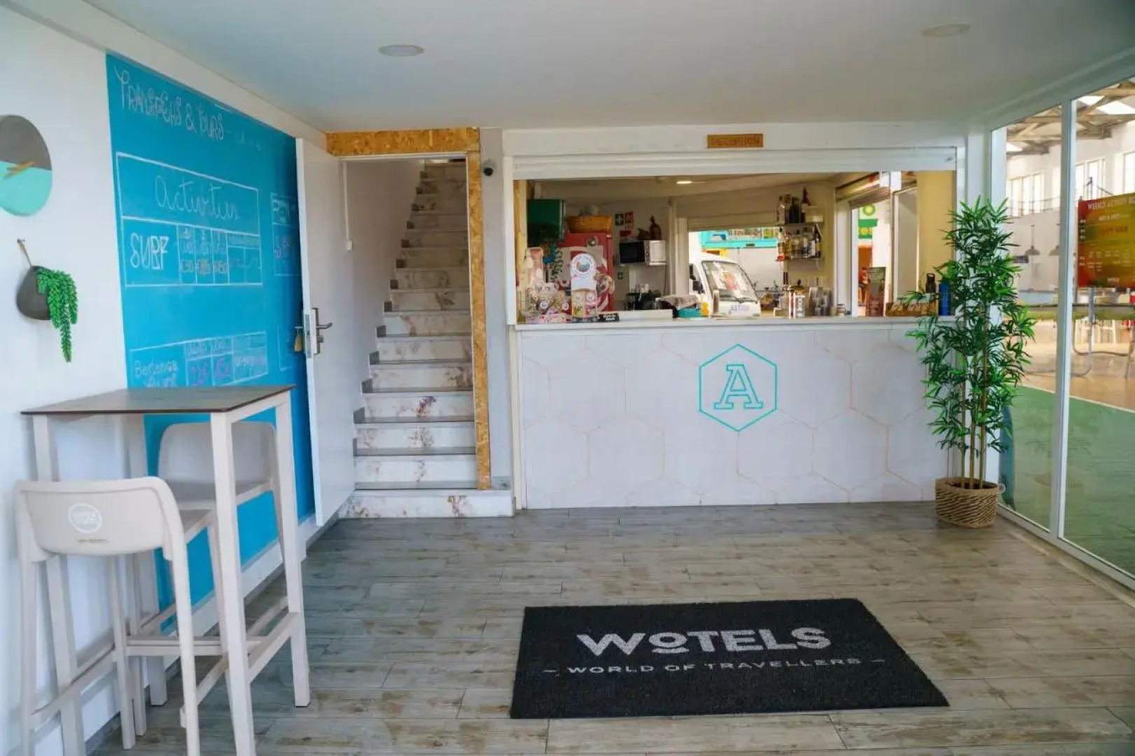 Хостел WOT Peniche Social