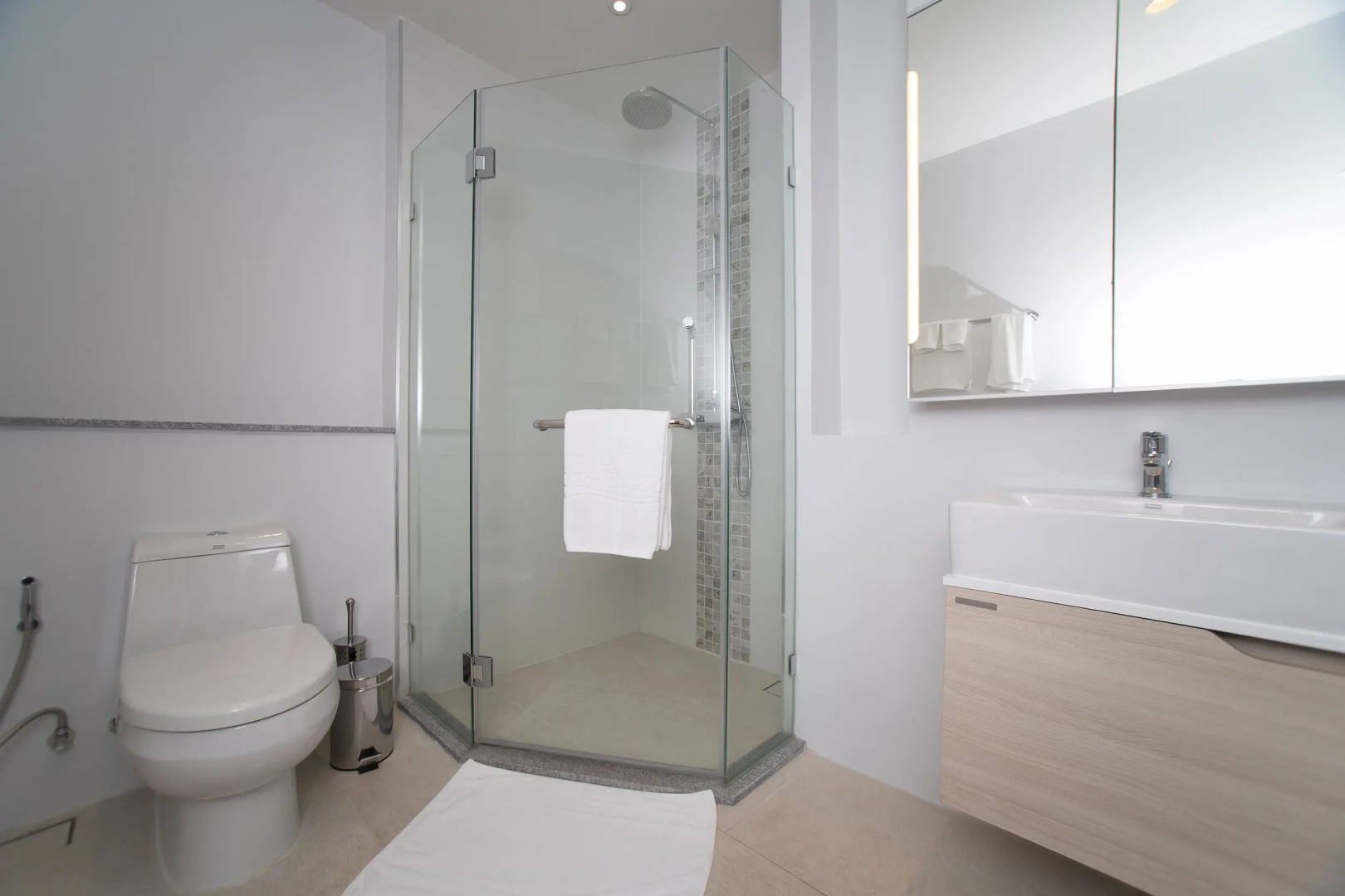 Апартаменты 1-комнатные c выходом к бассейну 10 минут до пляжа Банг Тао DMD-5104