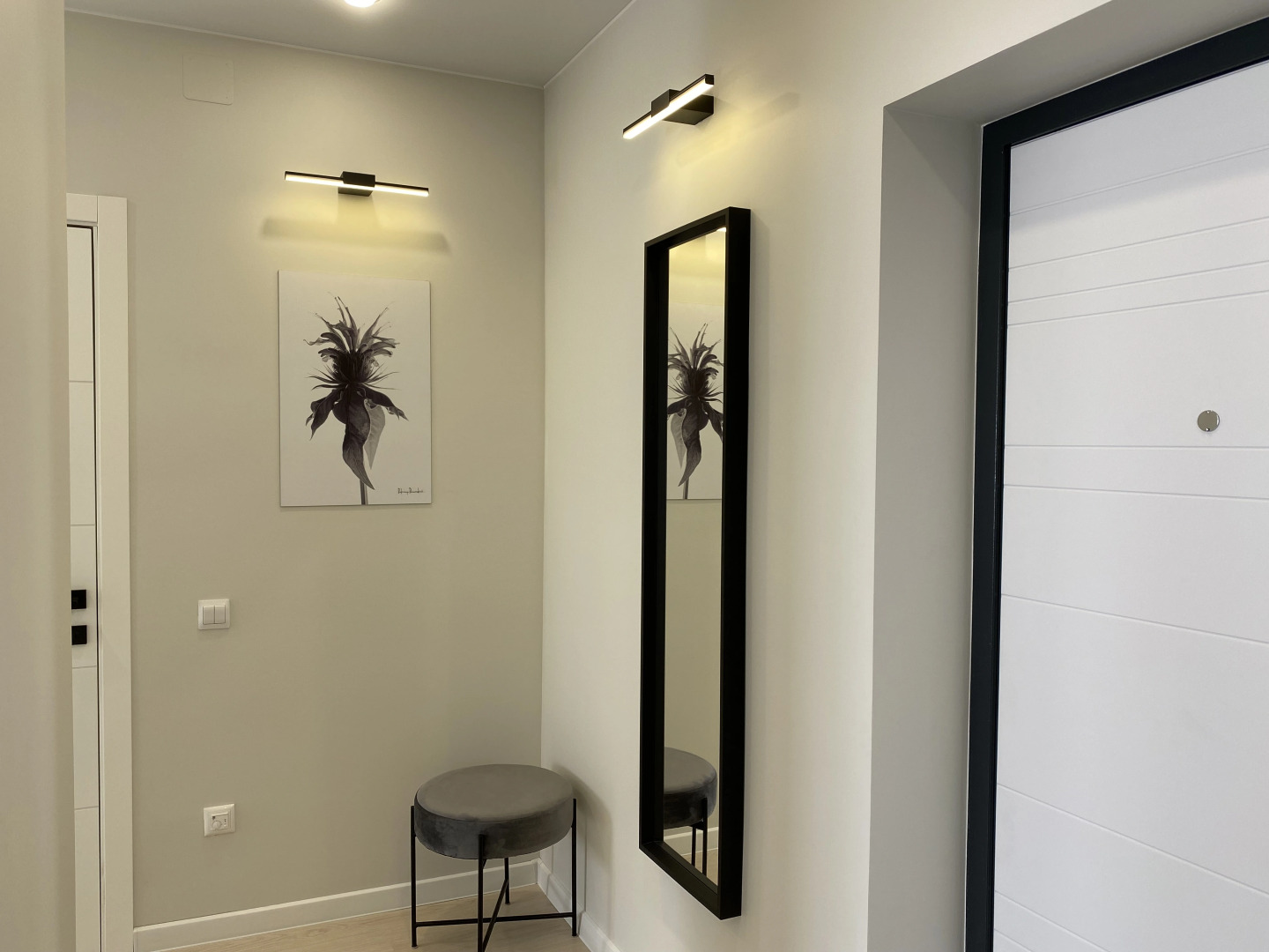 Квартира Holidays Apartment