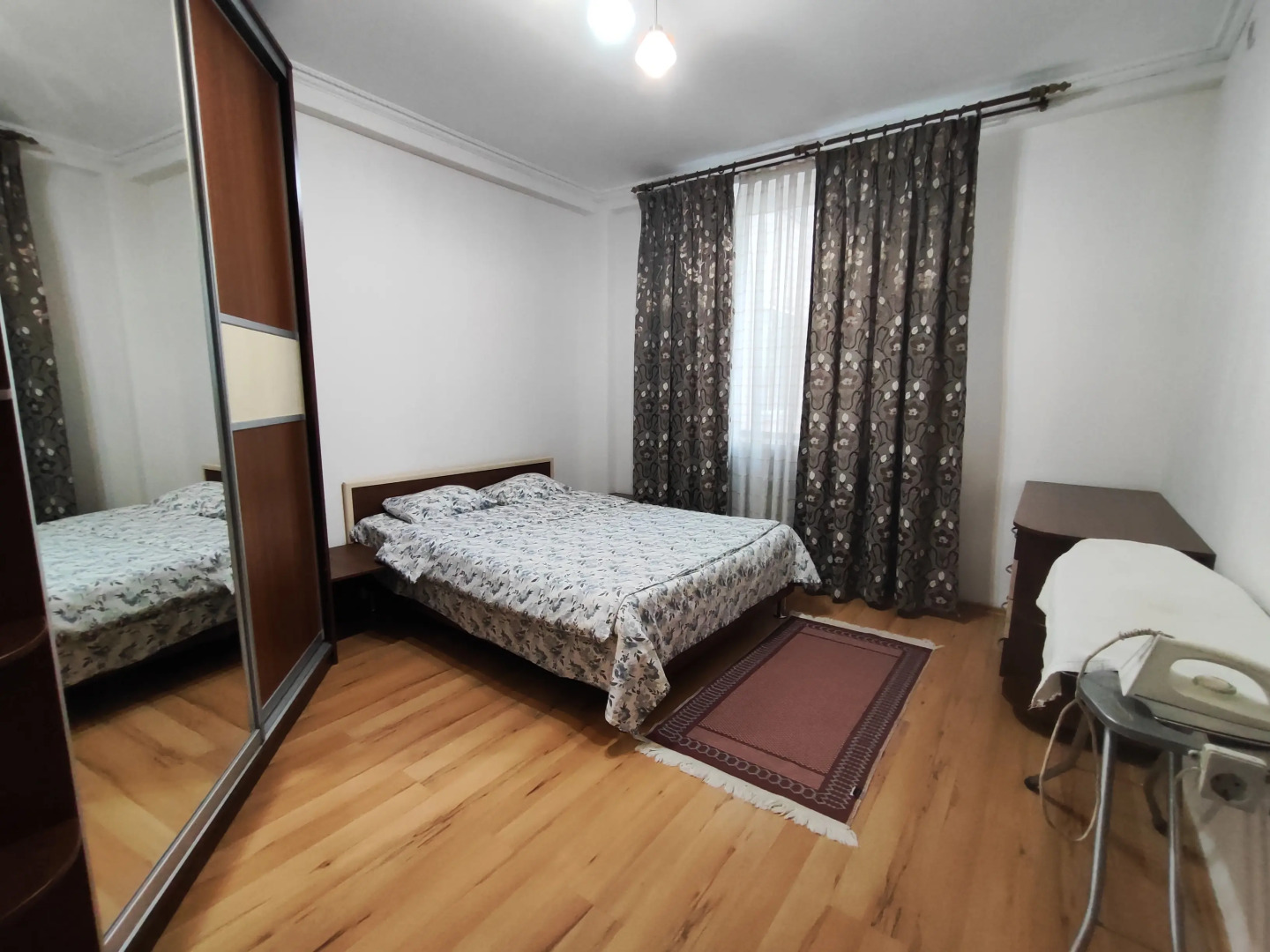 Апартаменты двухкомнатные уютные в самом центре Бишкека